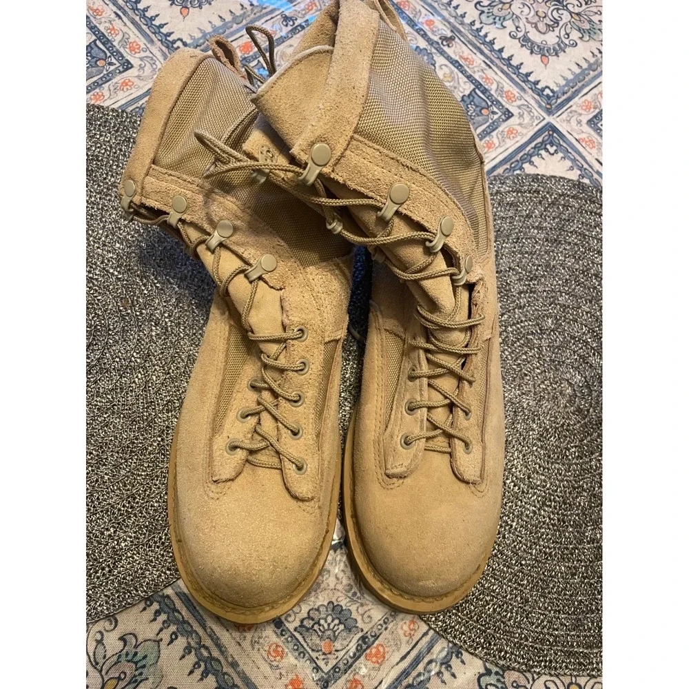 Rocky 790G Mens 9.5 R Military Combat Boots Tan Suede Gore-Tex Vibram Tactical